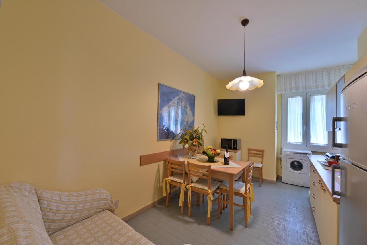 Residence Mariavittoria Lido di Jesolo Esterno foto