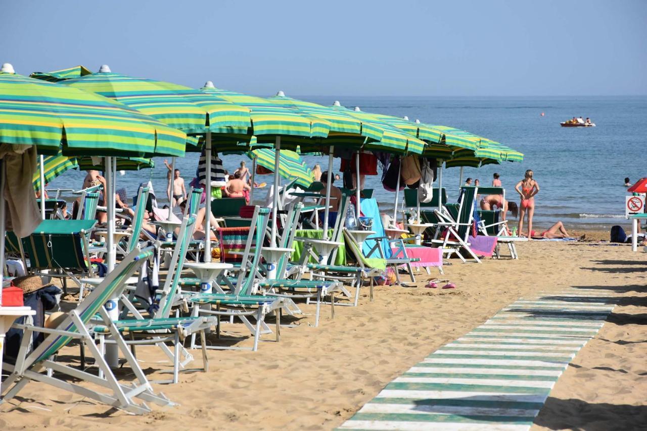 Residence Mariavittoria Lido di Jesolo Esterno foto